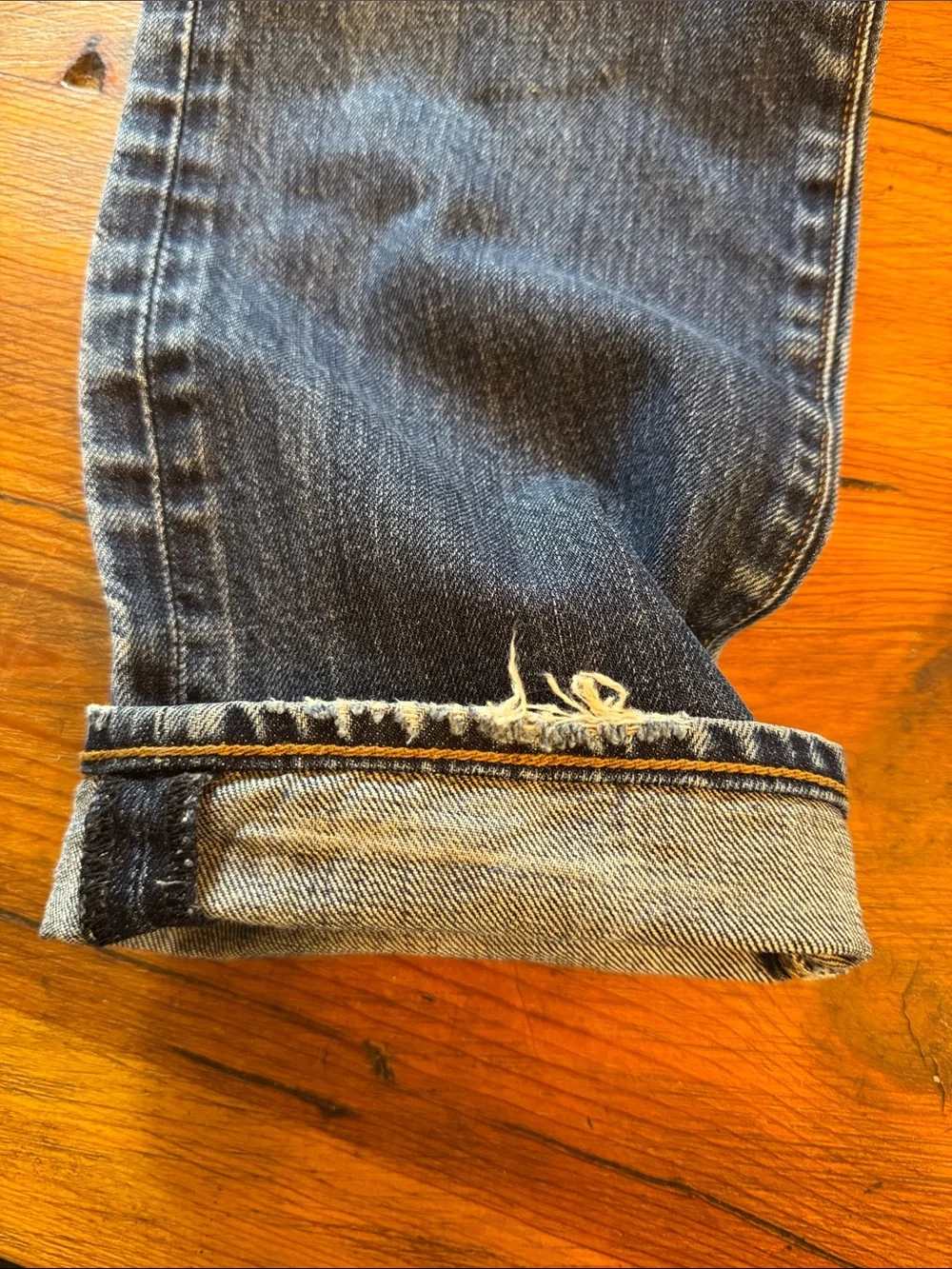 J Crew Men’s Slim Fit Style 484 Distressed Jeans 33x32
